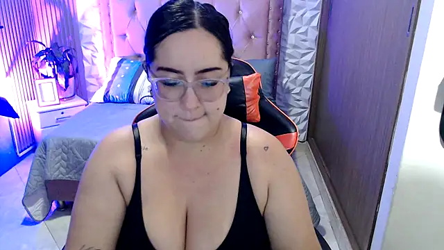 Sofiia_davis23のライブXXXチャット