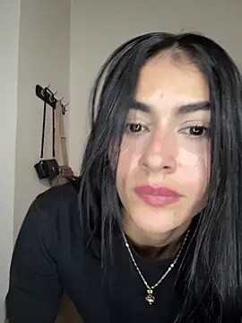 emilie_xx_のライブXXXチャット