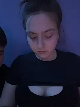 AlphaStream 即時 XXX 聊天