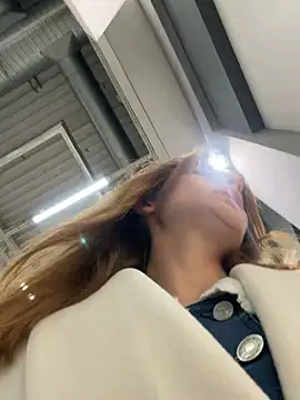 -AngelAri- live XXX chat