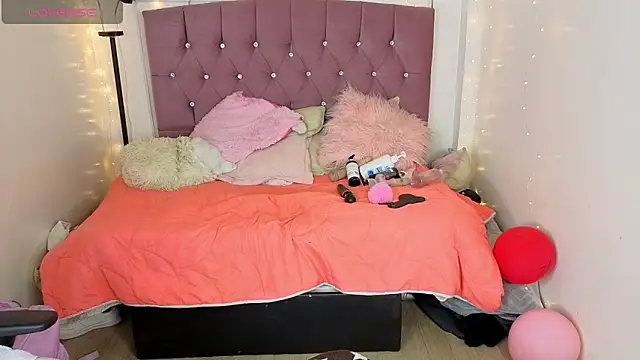 lizha_milf Adlı Modelin Web Kamerası Şovu