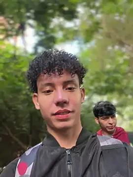 yoursexyjose élő XXX-chatje