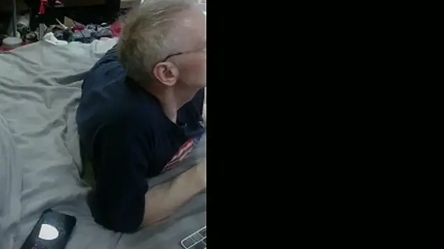 Lacht_Liden: απευθείας συνομιλία ΧΧΧ