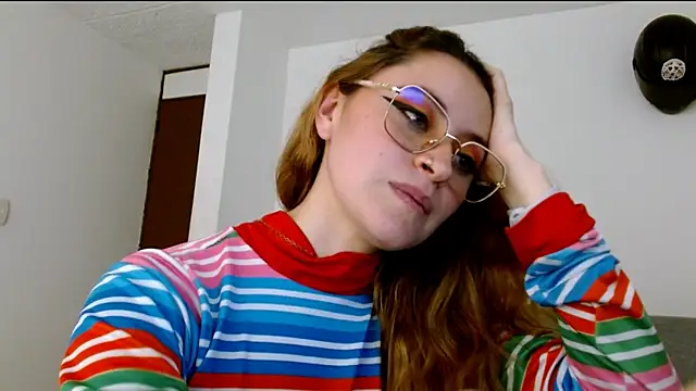 Juls_winter_'s Live XXX Chat