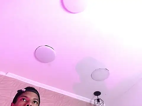 Santiago_Ortiz_のライブXXXチャット