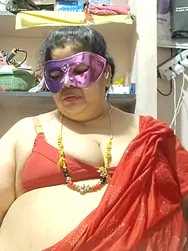 tamilthanushri's Live XXX Chat