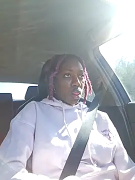 oliviaprettypussy 现场XXX聊天