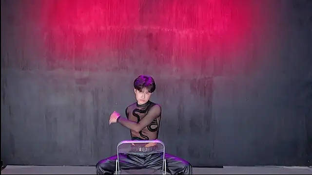 Queen-Vibe 在線直播表演