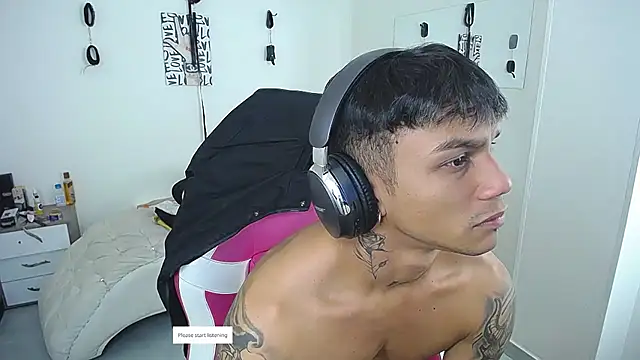 Chatroom XXX en direct de Leonard_Price