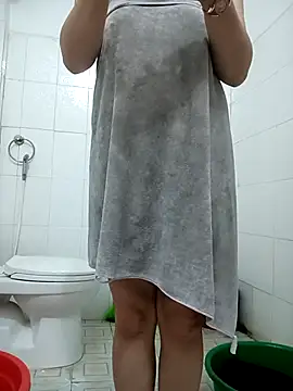 PurpleRose-89 即時 XXX 聊天