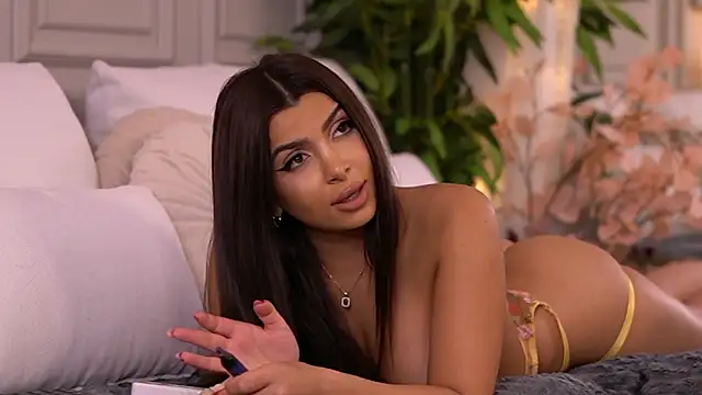 NicoleCellini Chat XXX live