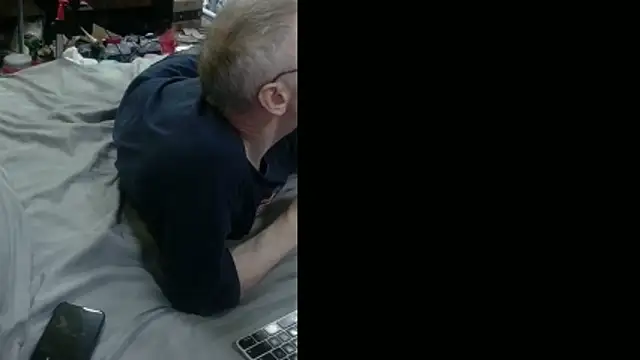 Lacht_Lidenn Webbikameraesitys