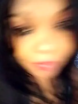 hemilynthomas2467のライブXXXチャット