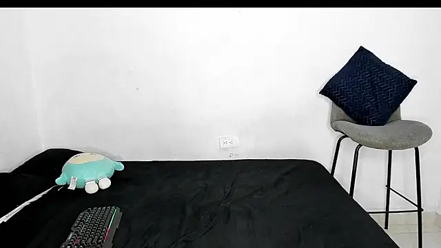 evanscollins: онлайн-секс-чат