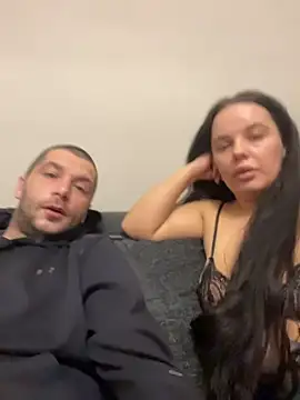 Kinkycouple142's Live XXX Chat