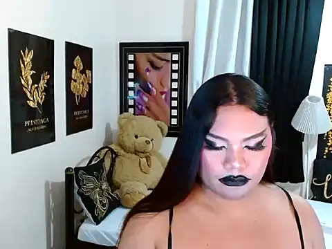TSbrianaHugeCock Show Webcam