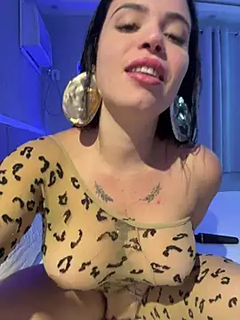 Show de Rafaellaz na webcam