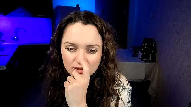 Cerann1 Chat XXX in diretta