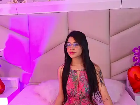 OliviaDiaz Live XXX Chat