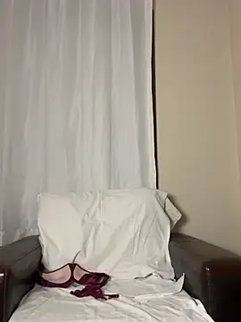 Minarossa's Live XXX Chat