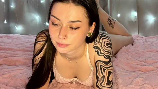 bellarison Adlı Modelin Canlı XXX Sohbeti