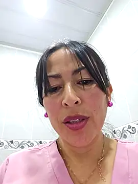 JustSamantha_ élő XXX-chatje