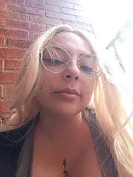 madelaine- – Naživo XXX chat