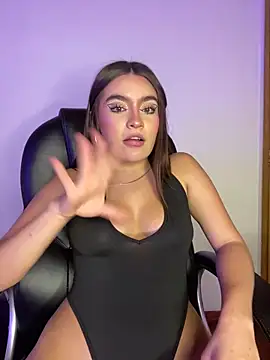 Issa_pinkk Live XXX Chat