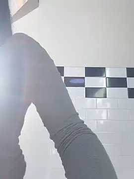 lolabunny9: διαδικτυακό σόου στην κάμερα