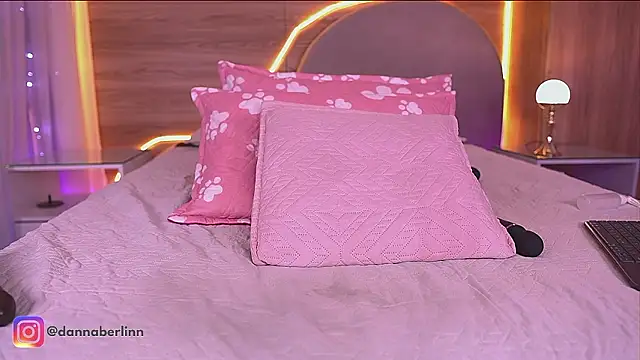 danna_berlin_ 现场XXX聊天