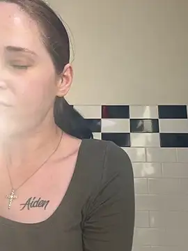 lolabunny9 লাইভ XXX চ্যাট