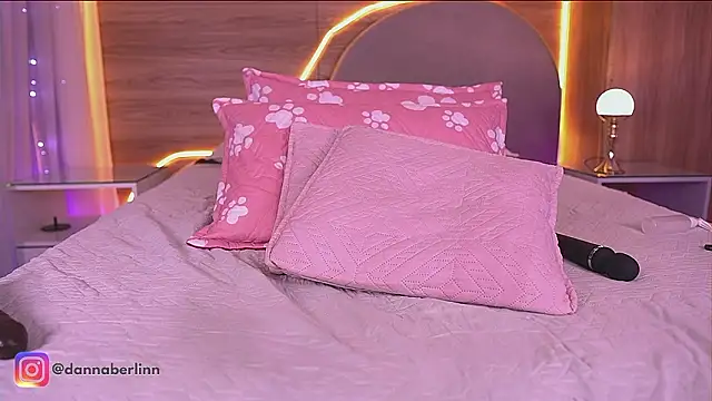 danna_berlin_ 现场XXX聊天