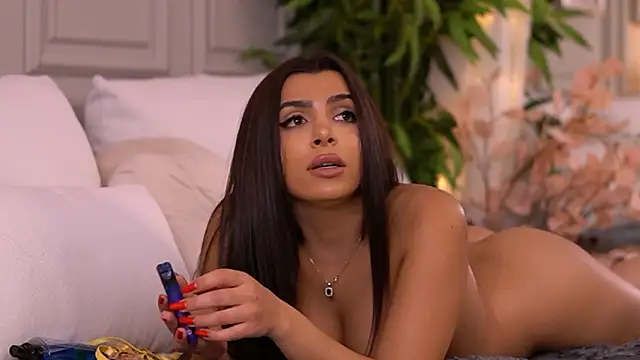 NicoleCellini Chat XXX in diretta