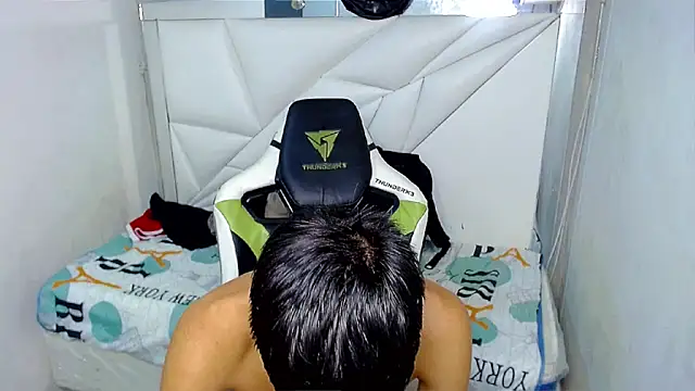 Czat XXX na żywo – Liarr_