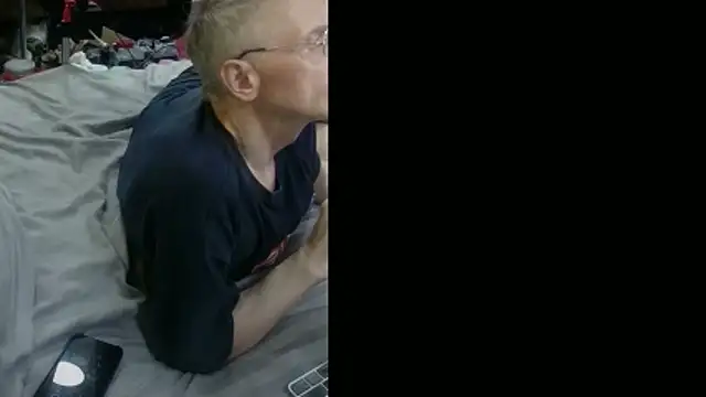 Chat XXX ao vivo de Lacht_Liden