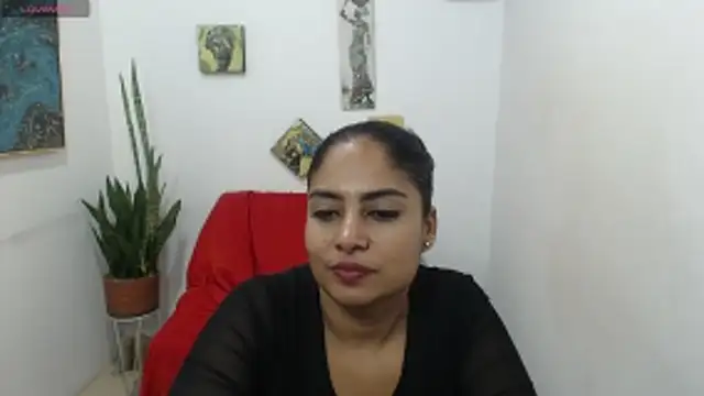 Luna_Fyre Chat XXX in diretta