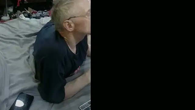 Lacht_Liden Live XXX-chat