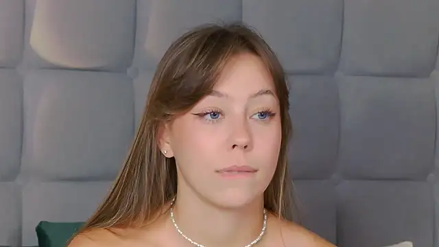 XXX chat uživo modela TheEmma