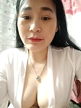 NgocLinh_69 – Naživo XXX chat