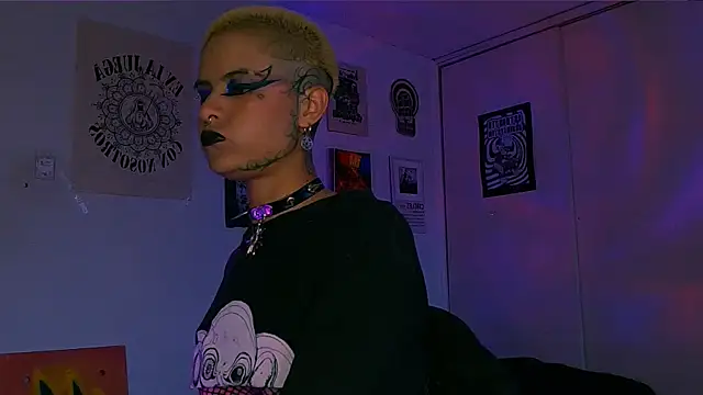 alex_one888 Chat XXX in diretta