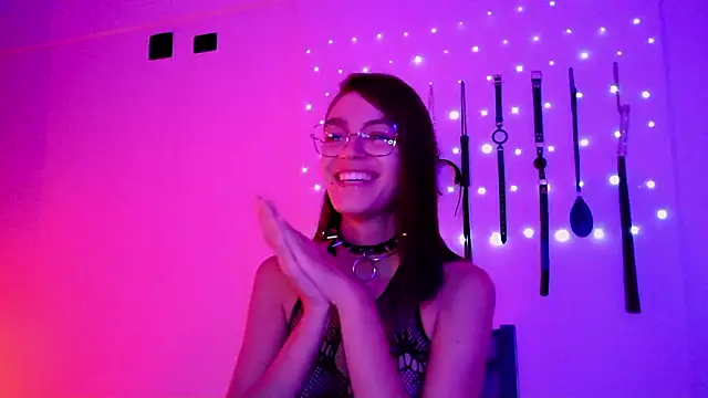 nina_kink: απευθείας συνομιλία ΧΧΧ