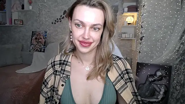 NickyAdamidi Adlı Modelin Canlı XXX Sohbeti