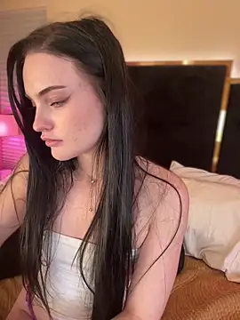 KarissaChantelle Adlı Modelin Canlı XXX Sohbeti