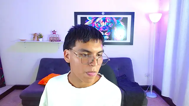 Maecum18's Live XXX Chat