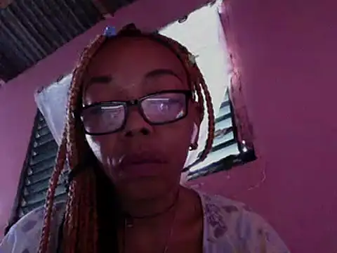 Ladyzee25 – Live XXX-chat