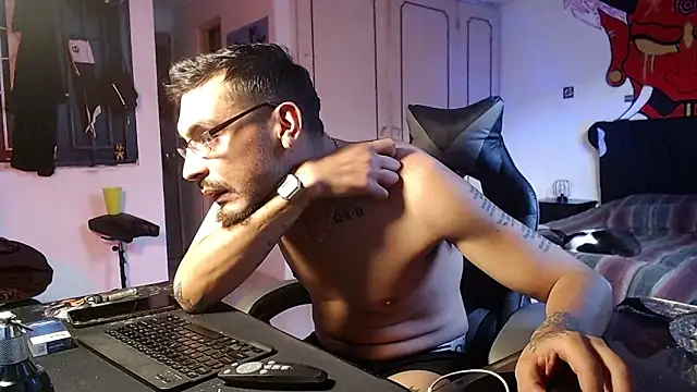 malek_xarx_'s Live XXX Chat