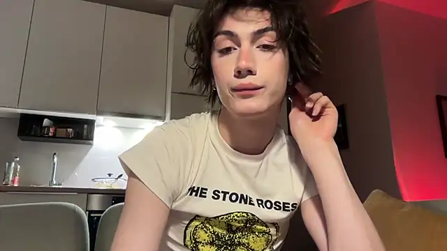 kira_yoshika9e's Live XXX Chat