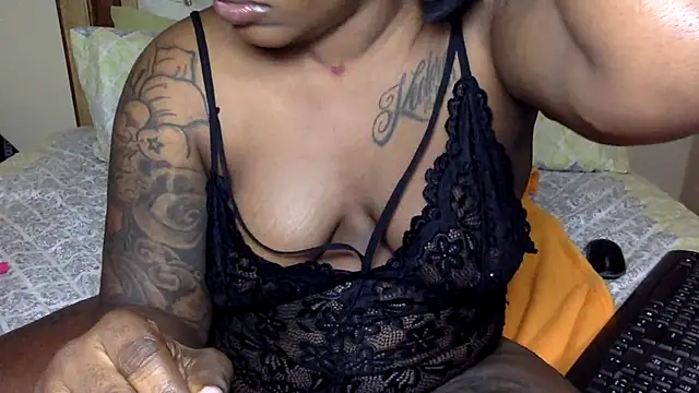creamyamber's Webcam Show