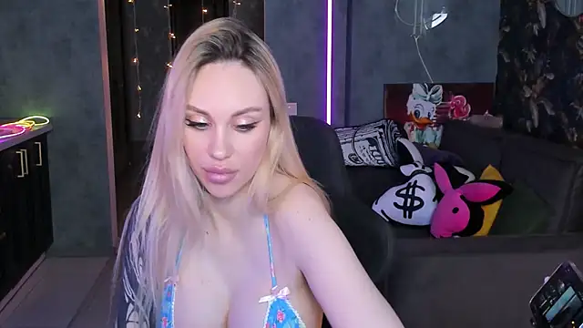 BlckmirrorrのライブXXXチャット