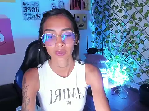 دردشة KarlaSlutSkinny__ الجنسية المباشرة